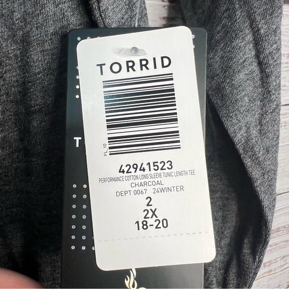 Torrid 2X Performance Cotton Long Sleeve Tunic Length Tee Snake Yin Yang NEW - Picture 9 of 11